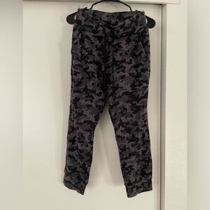 Camo lululemon joggers